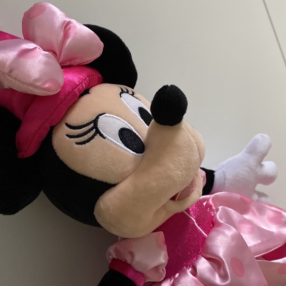 Princess Minnie Mouse Plush - Picture 2 of 4